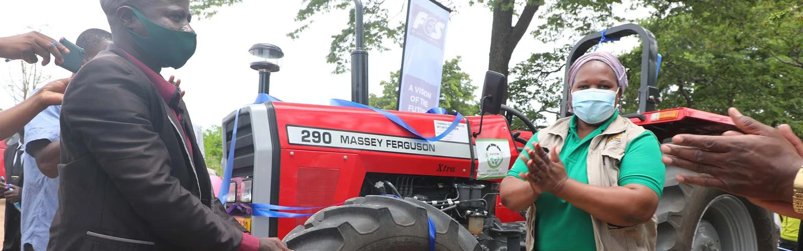 Como os Tractores Massey Ferguson Podem Promover a Igualdade de Género na Agricultura em Moçambique